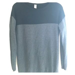 Color block maternity sweater